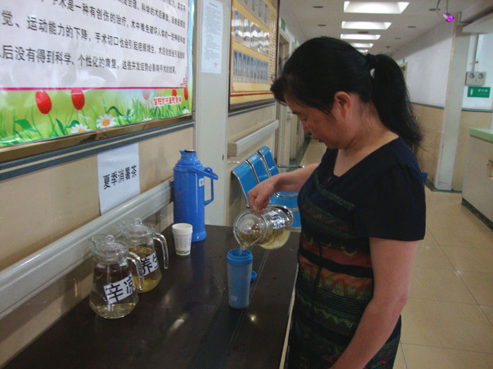 小小茶藥飲 溫暖患者心