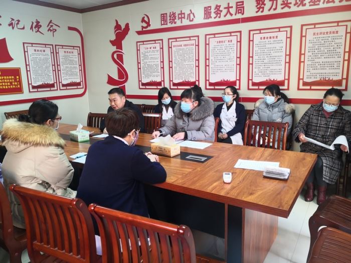 “社區(qū)吹哨，干部報(bào)到”市中醫(yī)院發(fā)動(dòng)群眾織牢疫情防控前沿陣地“鐵絲網(wǎng)”
