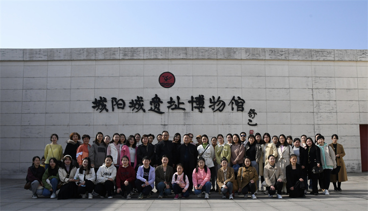 學(xué)精神 續(xù)血脈——信陽市中醫(yī)院開展“三八”節(jié)博物館參觀活動(dòng)