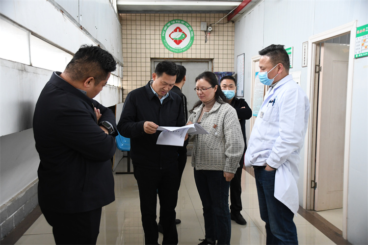 信陽市中醫(yī)院開展消防安全大檢查，筑牢安全“防火墻”